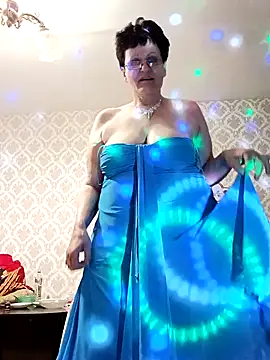 PaulaGolden online show from January 1, 2025, 4:39 pm