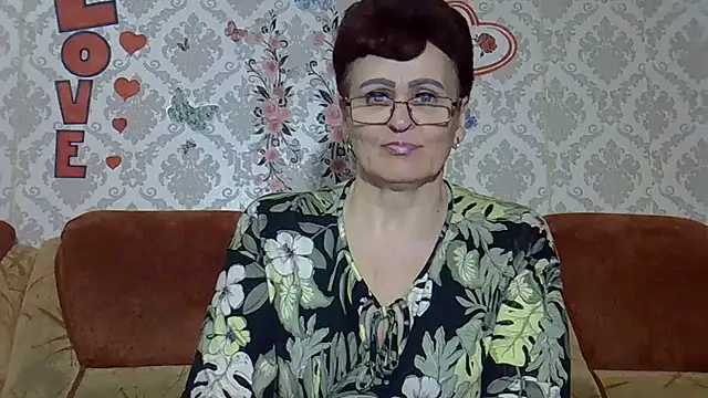 PaulaGolden online show from July 14, 2026, 6:35 pm