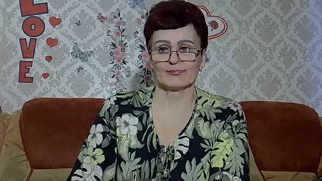 PaulaGolden online show from July 15, 2026, 5:40 pm