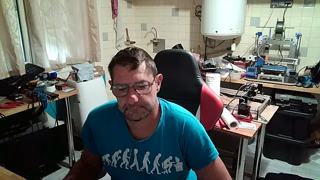 Snapshot of snork80 chatting on September 13, 2025, 9:09 am snork80 online show from September 13, 2025, 9:09 am