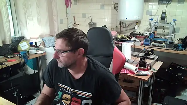 Snapshot of snork80 chatting on October 3, 2025, 8:00 am snork80 online show from October 3, 2025, 8:00 am