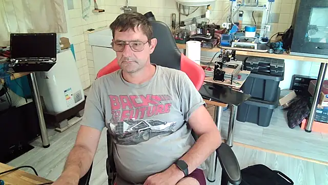 Snapshot of snork80 chatting on October 4, 2025, 12:14 pm snork80 online show from October 4, 2025, 12:14 pm