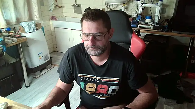 Snapshot of snork80 chatting on October 20, 2025, 8:04 am snork80 online show from October 20, 2025, 8:04 am