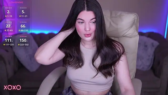 YourLolaBunny online show from May 15, 2026, 6:42 am