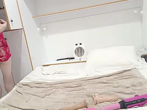 Snapshot of AmyAllure chatting on September 24, 2025, 6:00 pm AmyAllure online show from September 24, 2025, 6:00 pm