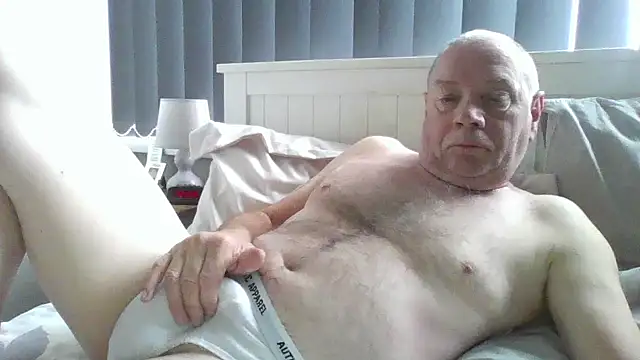 gibbo62 online show from March 25, 2026, 10:10 am