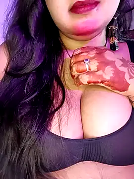 Snapshot of Suhanakhan00 chatting on October 22, 2025, 4:29 pm Suhanakhan00 online show from October 22, 2025, 4:29 pm