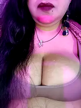 Suhanakhan00 online show from November 20, 2025, 5:07 am