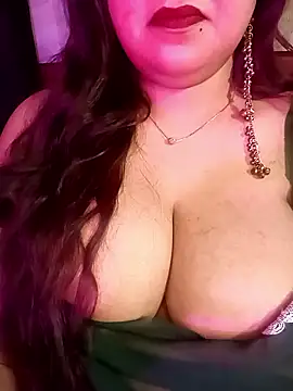 Suhanakhan00 online show from May 2, 2026, 8:14 pm