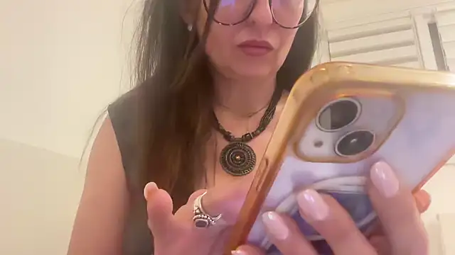 Serena 4you online show from January 18, 2026, 10:13 pm