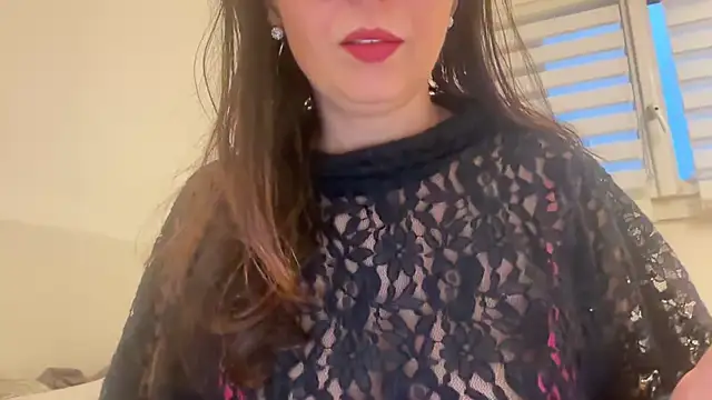 Snapshot of Serena_4you chatting on February 22, 2026, 5:11 pm Serena 4you online show from February 22, 2026, 5:11 pm