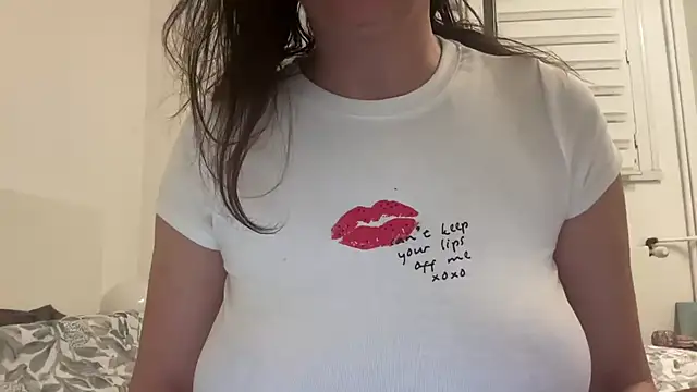 Snapshot of Serena_4you chatting on February 23, 2026, 9:56 pm Serena 4you online show from February 23, 2026, 9:56 pm