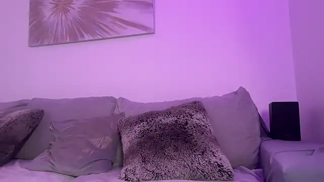 Snapshot of Serena_4you chatting on March 28, 2026, 7:57 pm Serena 4you online show from March 28, 2026, 7:57 pm