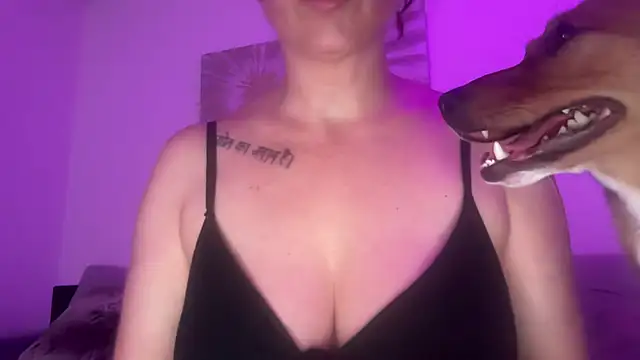Snapshot of Serena_4you chatting on June 24, 2026, 8:08 pm Serena 4you online show from June 24, 2026, 8:08 pm