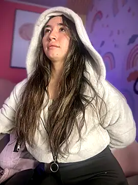 Snapshot of Sophie_LS chatting on October 13, 2025, 3:06 am Sophie LS online show from October 13, 2025, 3:06 am