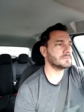 KAZADO LIBERAL online show from September 28, 2025, 2:11 pm