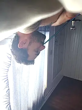 KAZADO LIBERAL online show from September 30, 2025, 4:01 pm