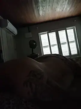 KAZADO LIBERAL online show from October 19, 2025, 3:56 pm