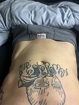 Snapshot of Chicano2k chatting on February 24, 2026, 9:35 pm Chicano2k online show from February 24, 2026, 9:35 pm