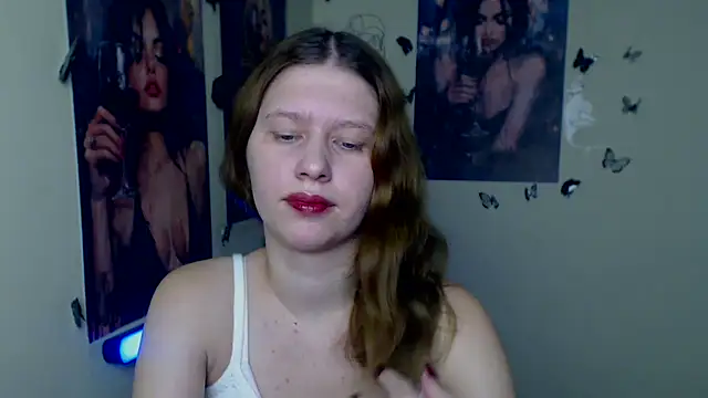 Snapshot of StellaCRL chatting on February 19, 2026, 7:43 pm StellaCRL online show from February 19, 2026, 7:43 pm