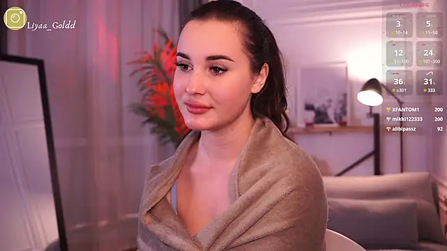 Snapshot of Liya_Gold_ chatting on March 19, 2025, 8:22 pm Liya Gold  online show from March 19, 2025, 8:22 pm