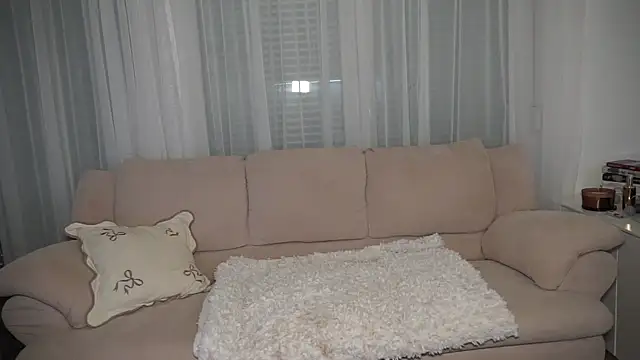 Liya Gold  online show from April 21, 2026, 8:12 pm