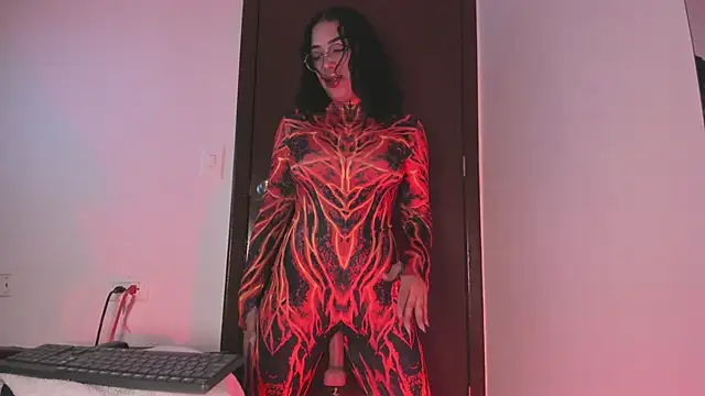 Snapshot of Lizzie-Evans chatting on October 2, 2025, 12:12 pm Lizzie-Evans online show from October 2, 2025, 12:12 pm