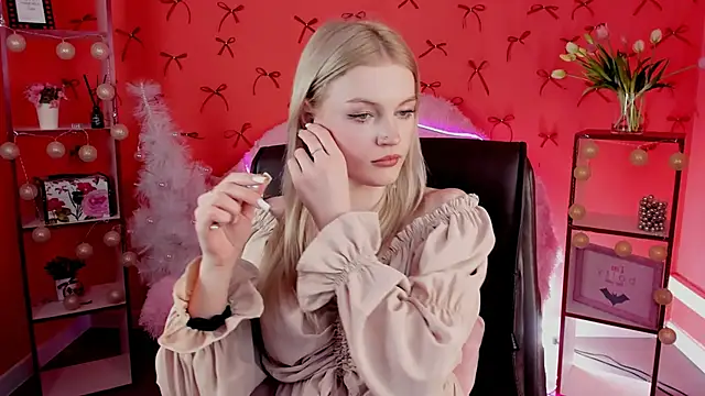 GraceGlamour online show from December 15, 2024, 11:23 am