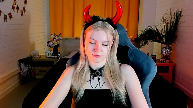 GraceGlamour online show from December 18, 2024, 5:37 am