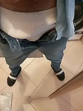 Snapshot of ptrz990 chatting on November 5, 2025, 1:55 pm ptrz990 online show from November 5, 2025, 1:55 pm