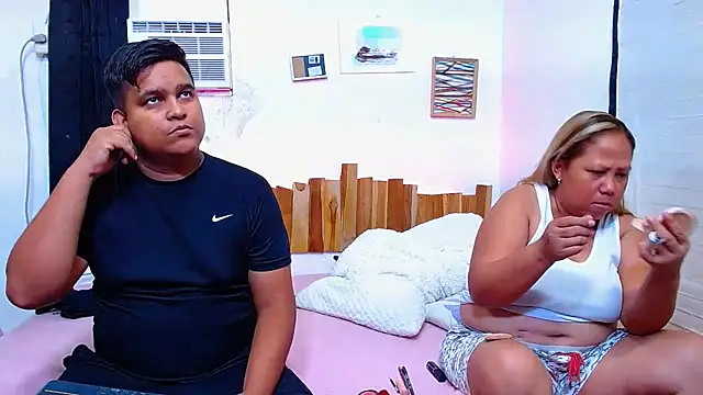 lucasandSofi online show from May 2, 2026, 9:53 pm