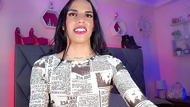 CandyJoselyn online show from January 7, 2025, 6:45 pm