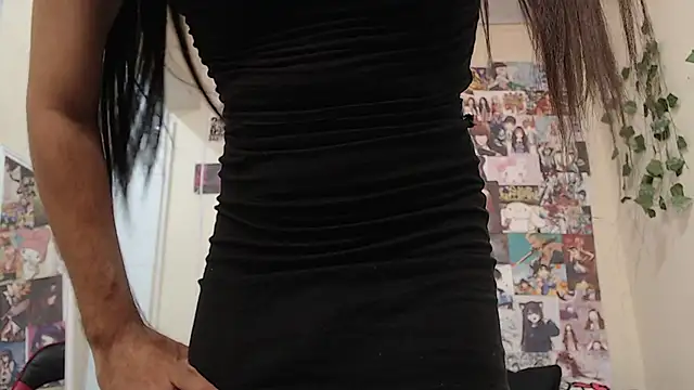 Snapshot of moon_hill chatting on March 1, 2025, 1:32 am moon hill online show from March 1, 2025, 1:32 am