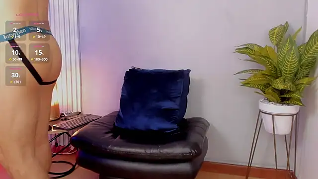 thomas eliotts online show from December 3, 2024, 7:22 pm