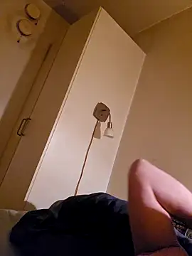 HeteroHotGuy1 online show from December 9, 2024, 2:45 am