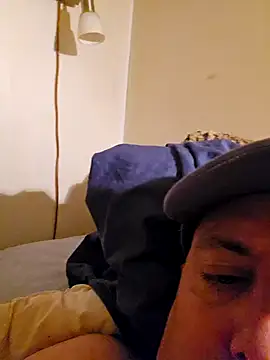 HeteroHotGuy1 online show from December 17, 2024, 11:49 pm