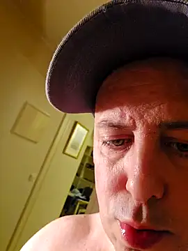HeteroHotGuy1 online show from January 4, 2025, 2:25 am