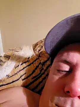 HeteroHotGuy1 online show from February 14, 2025, 3:54 am