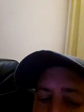 HeteroHotGuy1 online show from September 9, 2025, 9:36 pm