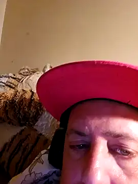 Snapshot of HeteroHotGuy1 chatting on September 14, 2025, 9:03 pm HeteroHotGuy1 online show from September 14, 2025, 9:03 pm