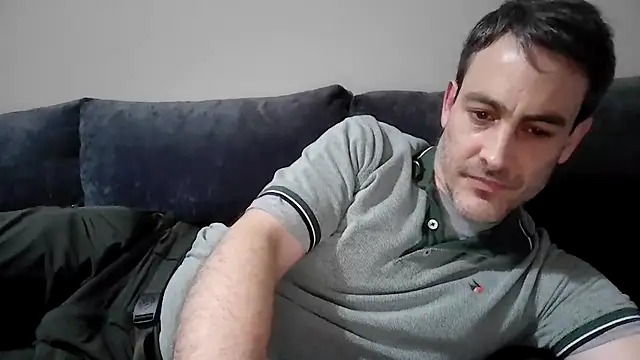 Snapshot of basquehotboy chatting on February 12, 2025, 10:48 pm basquehotboy online show from February 12, 2025, 10:48 pm