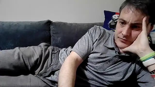 Snapshot of basquehotboy chatting on February 26, 2025, 10:20 pm basquehotboy online show from February 26, 2025, 10:20 pm
