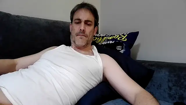 Snapshot of basquehotboy chatting on March 16, 2025, 1:49 am basquehotboy online show from March 16, 2025, 1:49 am