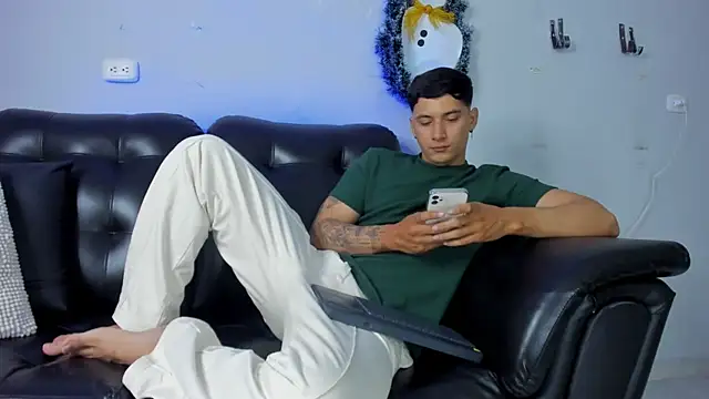 Damian23   online show from December 21, 2024, 10:06 am