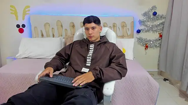 Damian23   online show from December 21, 2024, 1:21 pm