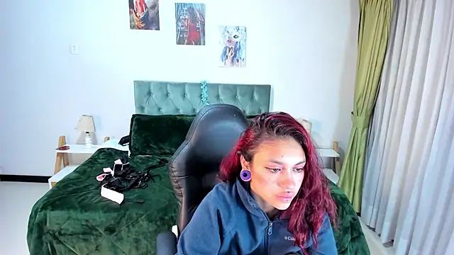 Kat cute  online show from February 24, 2025, 9:32 am