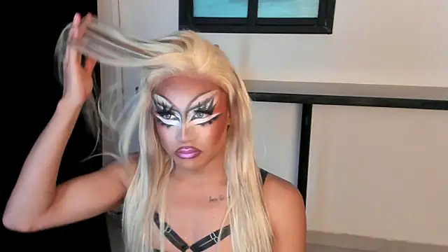 Sabrina Rosse   online show from February 5, 2025, 2:51 am