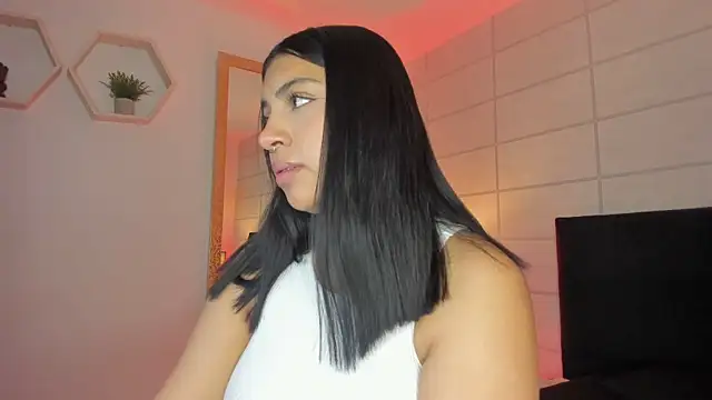 Christine Laam online show from November 18, 2025, 12:09 pm