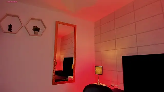 Christine Laam online show from December 22, 2025, 12:02 pm