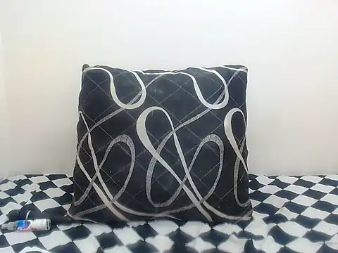 DarkGorgeous online show from May 11, 2026, 2:45 pm